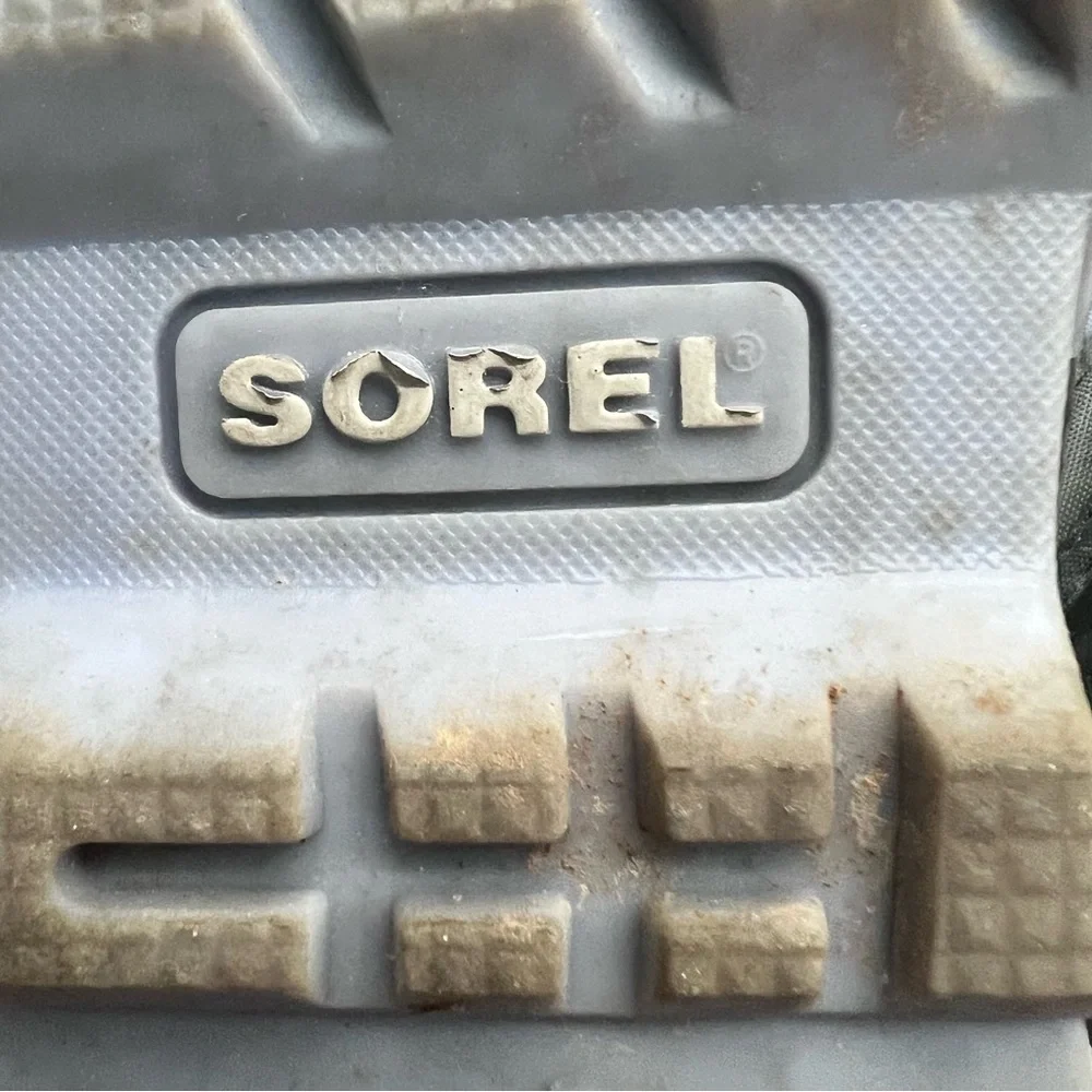 Sorel Flurry Gray and Tan Winter Boots with insulation Kids Size 3